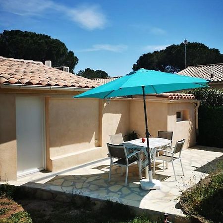 F2 indépendant dans villa - Le Muy Esterno foto