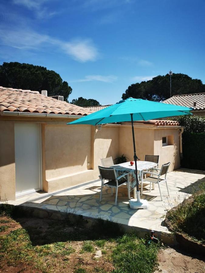 F2 indépendant dans villa - Le Muy Esterno foto